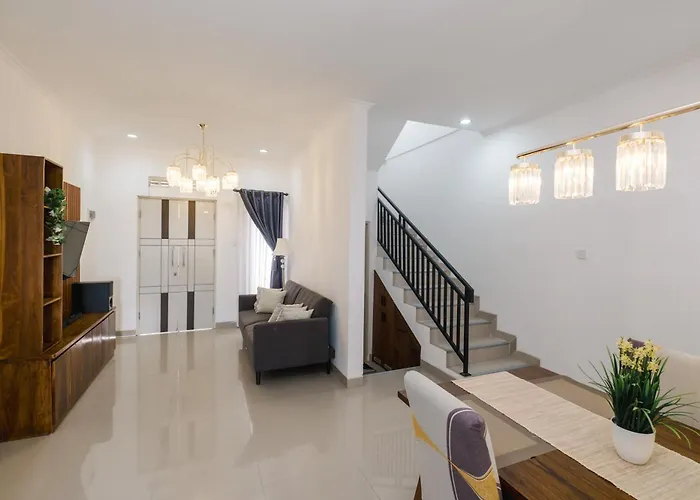 Villa Three Eight - 3br Cozy With Rooftop Nusa Dua (Bali)